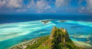 Vista aérea de la isla de Bora Bora